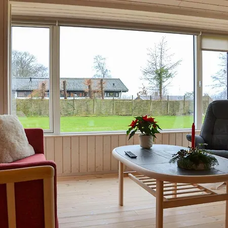 Semesterbostad Beautiful In W/ 3 Bedrooms