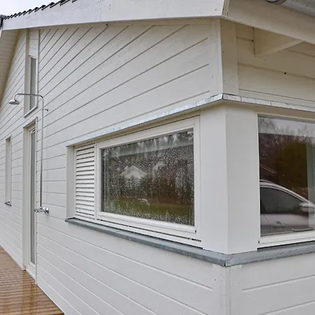 Beautiful In W/ 3 Bedrooms Semesterbostad
