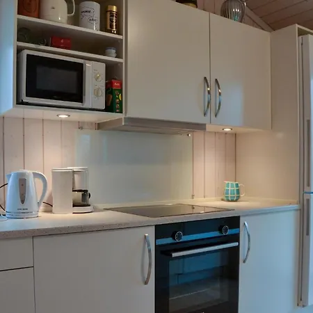 Semesterbostad Beautiful In W/ 3 Bedrooms